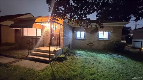 841 George Urban Blvd, Cheektowaga, NY 14225