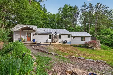 7126 Boston Cross Rd # A, Boston, NY 14025