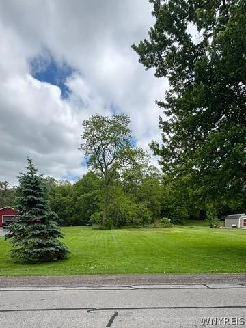 Hartshorn Road, Batavia, NY 14020