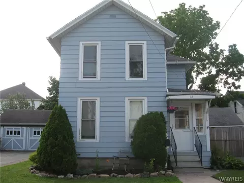 8 Willow St, Batavia, NY 14020