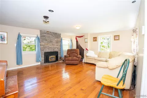 481 Poplar Ave, Evans, NY 14006 photo 13