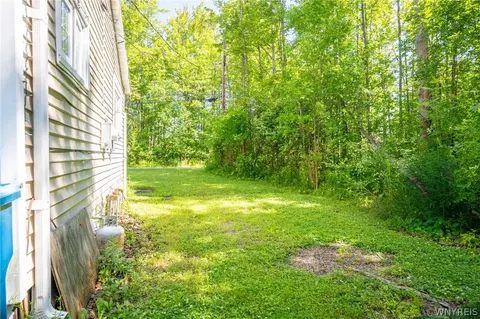 481 Poplar Ave, Evans, NY 14006 photo 40
