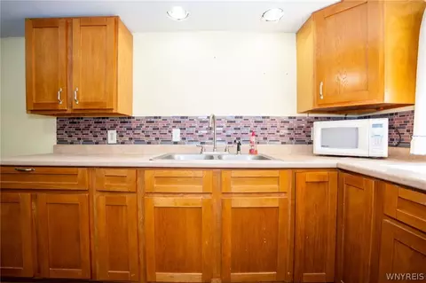 481 Poplar Ave, Evans, NY 14006 photo 8
