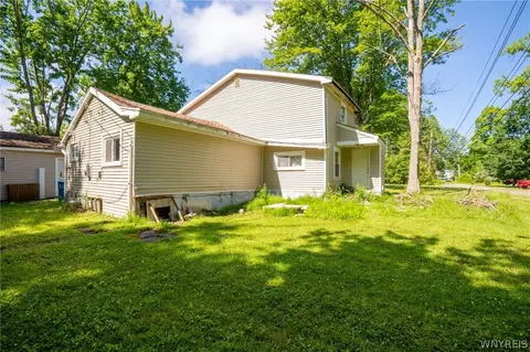 481 Poplar Ave, Evans, NY 14006 photo 39