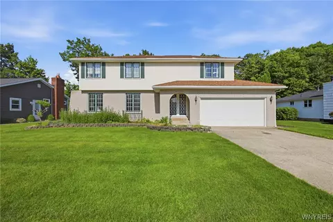 188 Heritage Farm Rd, West Seneca, NY 14218