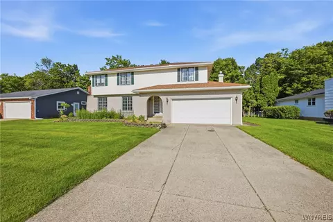 188 Heritage Farm Rd, West Seneca, NY 14218