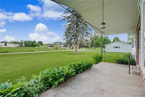 3 Sherman Dr, Arcade, NY 14009 photo 4