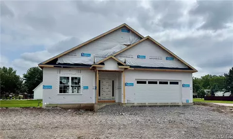 7 Birch Ln, Amherst, NY 14221