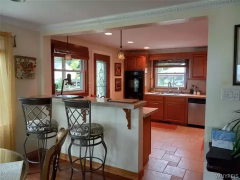 9802 Shorecliff Rd, Evans, NY 14006 photo 12
