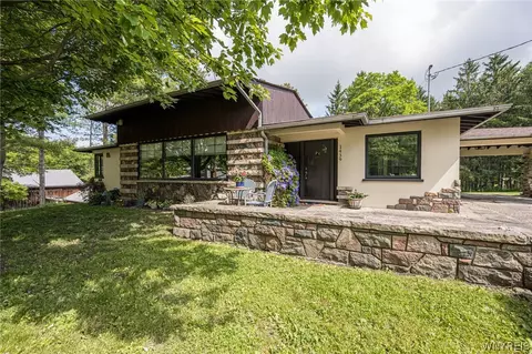 1439 Clinton, Bennington, NY 14011