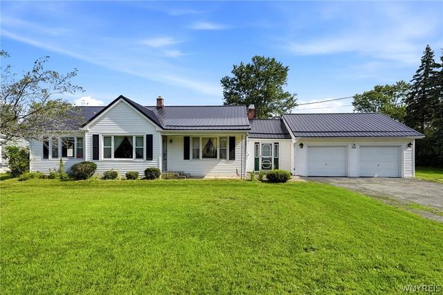 7304 Michael Rd, Orchard Park, NY 14127