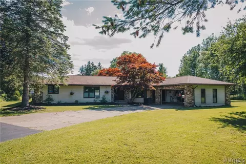 728 Four Rod Rd, Alden, NY 14004