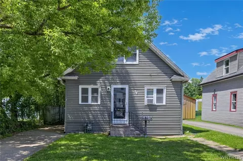 34 Loretta St, Tonawanda, NY 14150