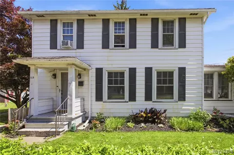 319 S Jackson St, Batavia, NY 14020