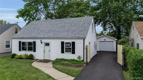 558 Loretta St, Tonawanda, NY 14150