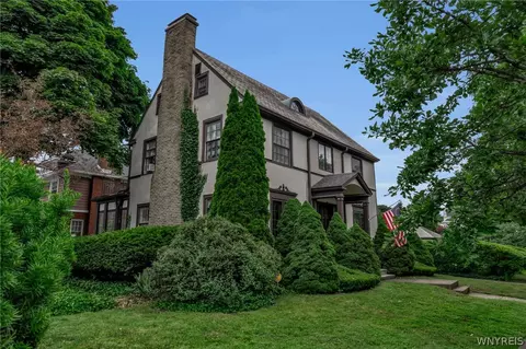 2854 Main St, Buffalo, NY 14214