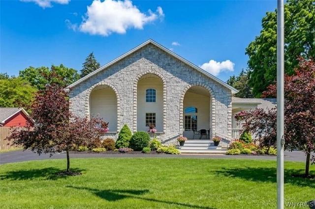 6790 Gowanda State Rd, Hamburg, NY 14075