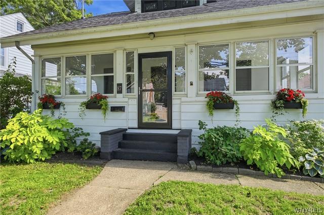 87 Dudley Ave, Hamburg, NY 14075