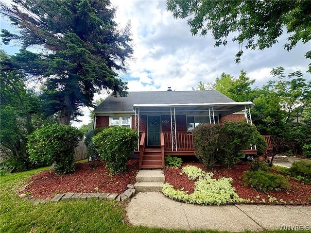 4765 N Bailey Ave, Amherst, NY 14226