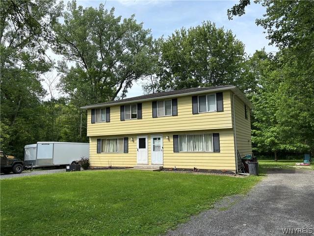 4884 Bussendorfer Rd, Orchard Park, NY 14127