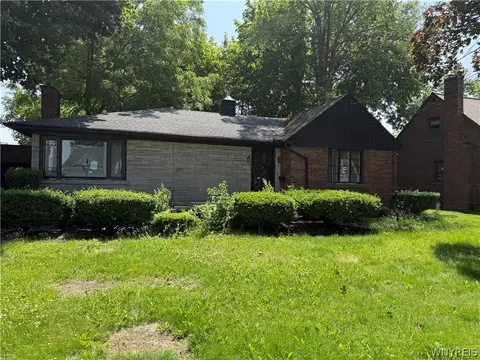4715 Lewiston Rd, Niagara Falls, NY 14305