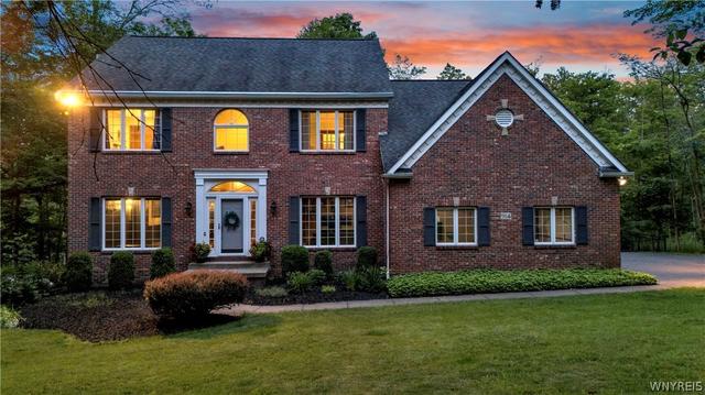 914 Underhill Rd, Aurora, NY 14052