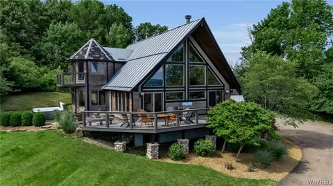 6605 Bracken Rd, Ellicottville, NY 14731