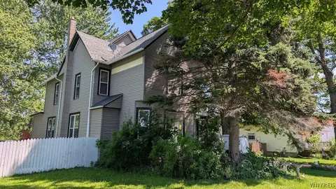 285 S Niagara St, Lockport, NY 14094