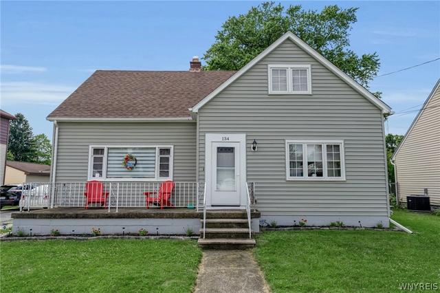 134 Woodlawn Ave, Depew, NY 14043