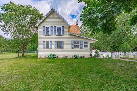 110 Center St, Lockport, NY 14094