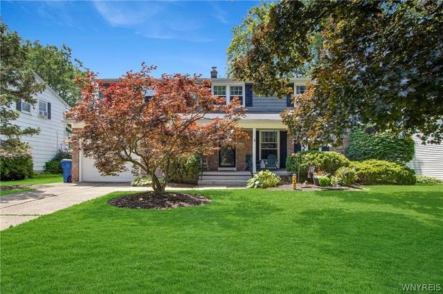 101 Willow Green Dr, Amherst, NY 14228