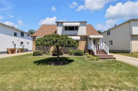 38 Wells Ave, Cheektowaga, NY 14227