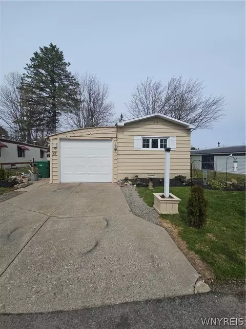 55 Aspen St, Newstead, NY 14001