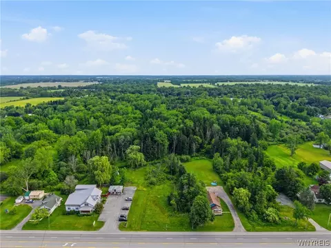 11092 Broadway St, Alden, NY 14004
