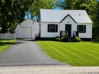 139 Allendale Rd, West Seneca, NY 14224