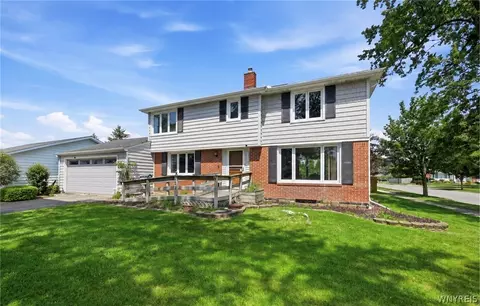 221 Woodmere Dr, Tonawanda, NY 14150