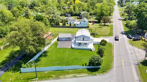 4093 Bayview Rd, Buffalo, NY 14219