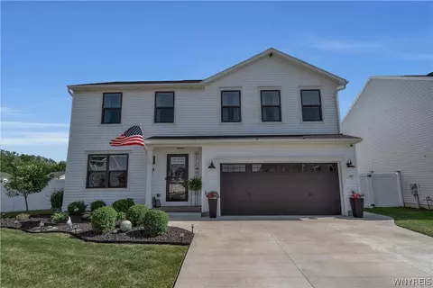141 Florence Ln, Amherst, NY 14228
