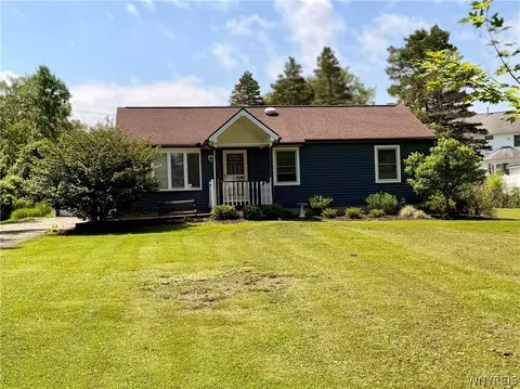 6975 Michael Rd, Orchard Park, NY 14127