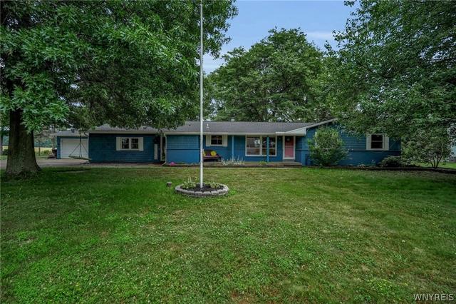 1073 Lyndale Ln, Elma, NY 14059