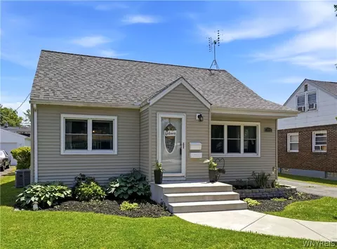 3009 Kirschner Pkwy, Hamburg, NY 14075