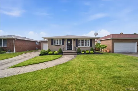12 Sandy Ln, Cheektowaga, NY 14227