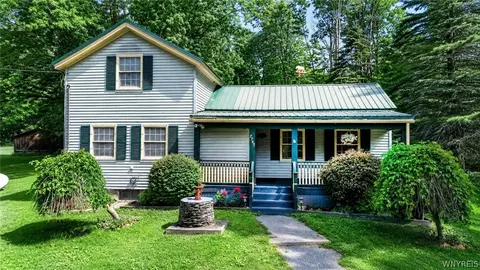 7749 Crabb Hollow Rd, New Hudson, NY 14714