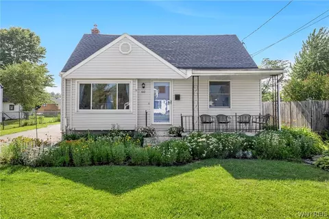 60 Colby St, Cheektowaga, NY 14206