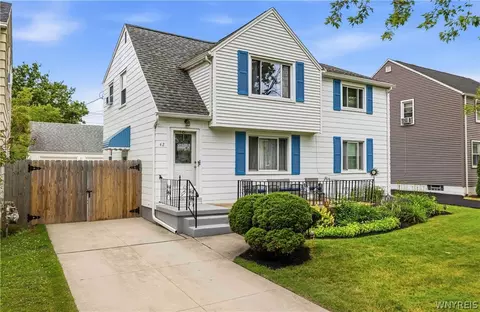 42 Redmond Ave, Buffalo, NY 14216