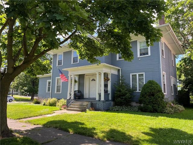 283 High St, Lockport, NY 14094