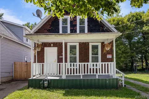 104 Pershing Ave, Buffalo, NY 14211 photo 3