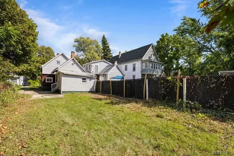 104 Pershing Ave, Buffalo, NY 14211 photo 28