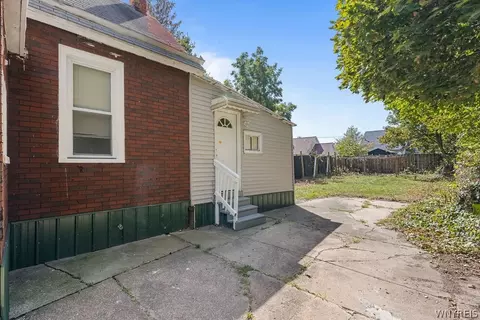 104 Pershing Ave, Buffalo, NY 14211 photo 30