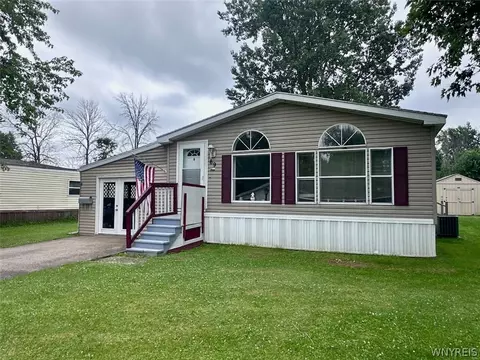 69 Beechwood Blvd, Gaines, NY 14411